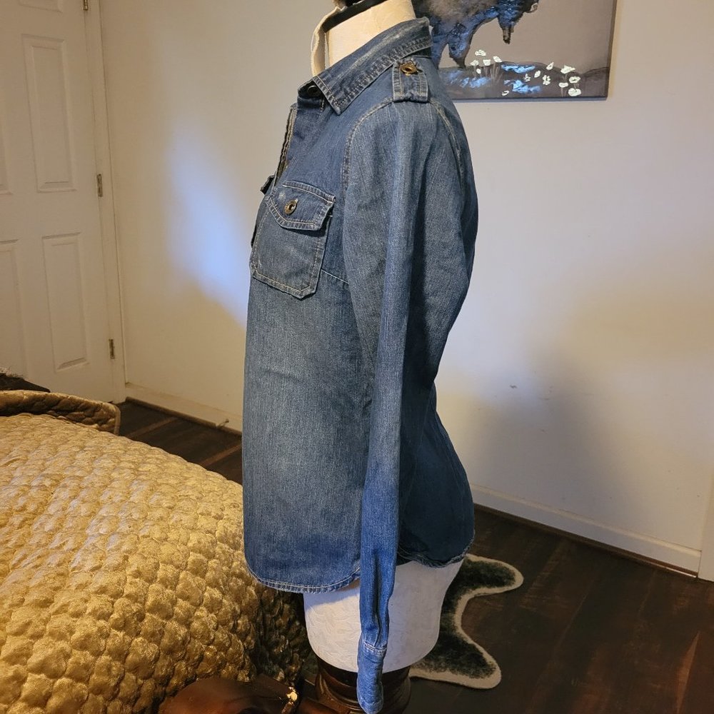 GAP Denim Button Up Shirt - Picture 2 of 4